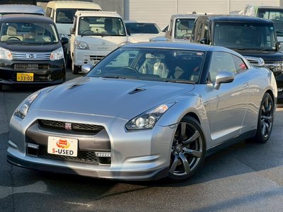 NISSAN GT-R - 6