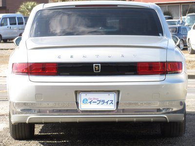 TOYOTA CENTURY - 10