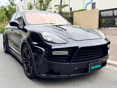 PORSCHE CAYENNE - 9