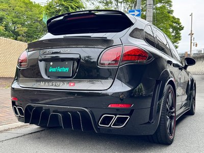 2012 Porsche CAYENNE thumbnail 44