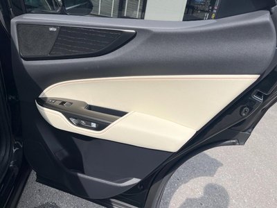 صورة مصغرة 71 لـ 2023 Lexus NX