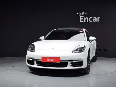 PORSCHE PANAMERA - 2