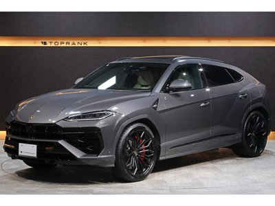 LAMBORGHINI URUS - 1