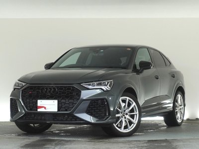 AUDI Q3 - 1
