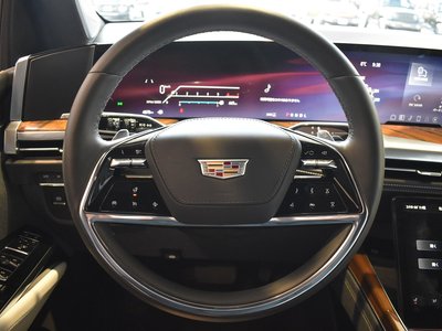 CADILLAC ESCALADE - 6