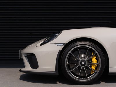 2019 Porsche 911 — миниатюра 12
