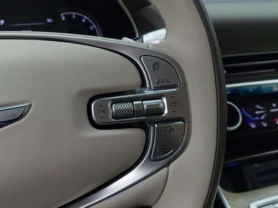 2022 Genesis GV80 — миниатюра 17