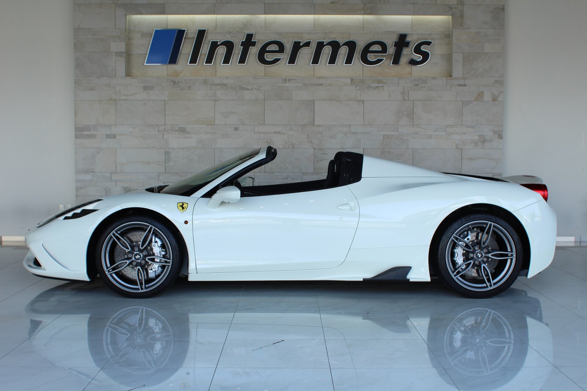 FERRARI 458 SPECIALE A - View 1