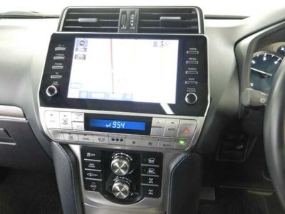 TOYOTA LAND CRUISER PRADO - 7