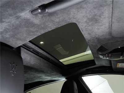 صورة 7 لـ 2021 Maserati QUATTROPORTE
