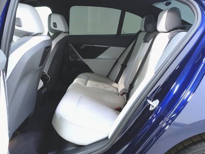 2025 BMW I5 — миниатюра 33
