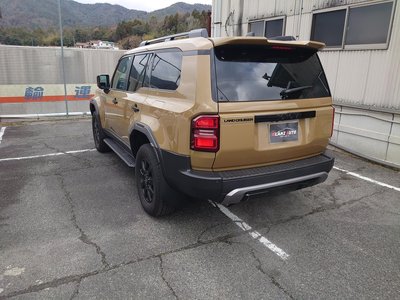 TOYOTA LAND CRUISER 250 - 10