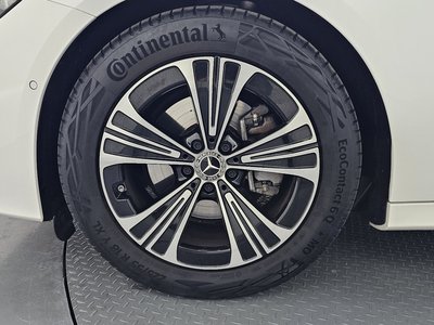 MERCEDES-BENZ E-CLASS - 6