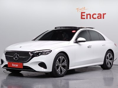 MERCEDES-BENZ E-CLASS - 1