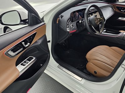 MERCEDES-BENZ E-CLASS - 10