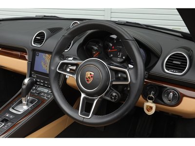 2016 Porsche 718 缩略图 35