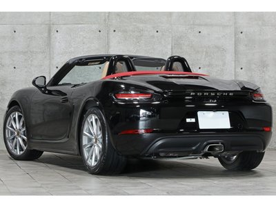 صورة 10 لـ 2016 Porsche 718