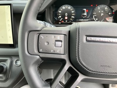 2025 LAND Rover DEFENDER — миниатюра 34