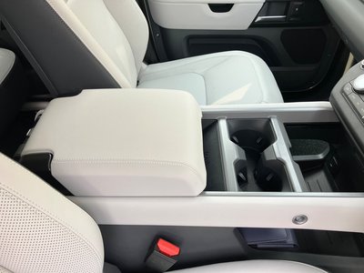 2025 LAND Rover DEFENDER — миниатюра 49
