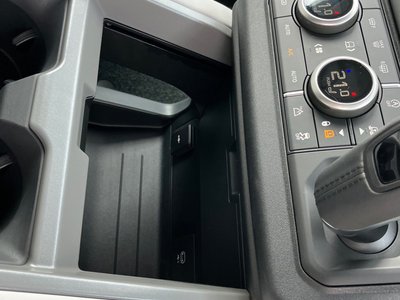 2025 LAND Rover DEFENDER — миниатюра 53