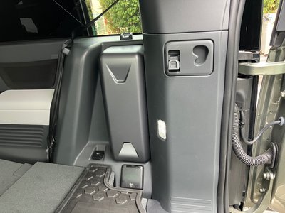 2025 LAND Rover DEFENDER — миниатюра 122