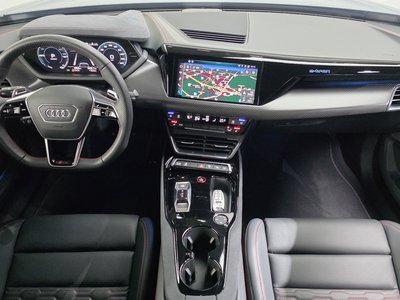 AUDI RS E-TRON GT - 5
