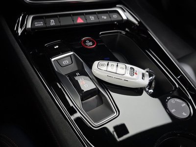 AUDI RS E-TRON GT - 9