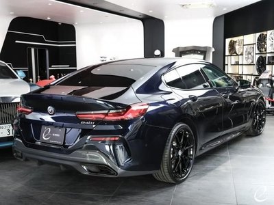 BMW 8 SERIES - 2