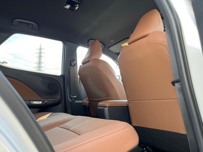 2024 Lexus LBX 缩略图 37