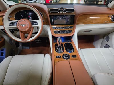 BENTLEY BENTAYGA - 5