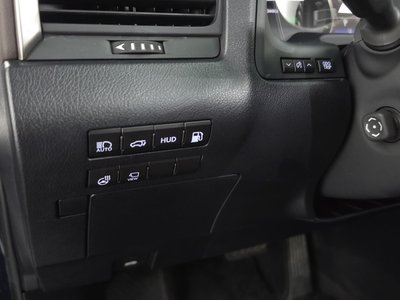 صورة مصغرة 30 لـ 2021 Lexus RX