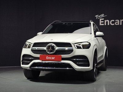 صورة 2 لـ 2023 Mercedes-BENZ GLE