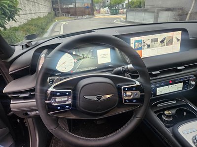 صورة 10 لـ 2025 Genesis G90 (RS4)