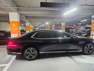 صورة 3 لـ 2025 Genesis G90 (RS4)