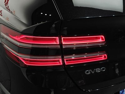 GENESIS GV80 - 10