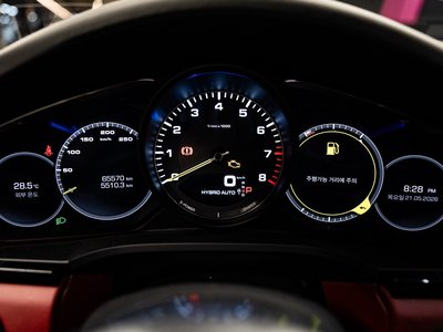 PORSCHE CAYENNE - 9