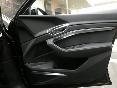 2025 AUDI Q8 E-TRON 缩略图 44