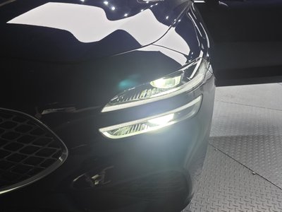 2025 Genesis THE NEW G70 photo 9
