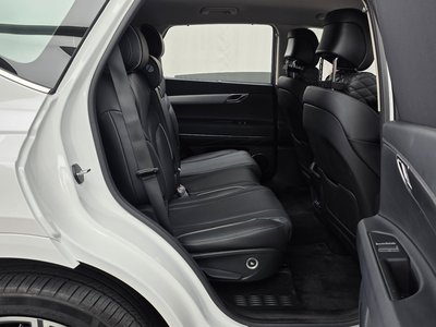 2024 Genesis GV80 — миниатюра 18