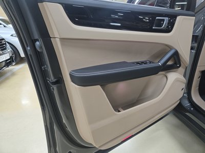 PORSCHE CAYENNE - 10
