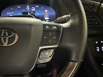 2025 Toyota ALPHARD — миниатюра 16