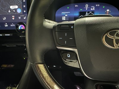 2025 Toyota ALPHARD — миниатюра 15