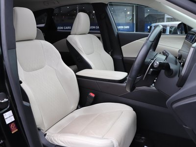 2023 Lexus RX thumbnail 38