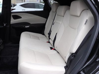 2023 Lexus RX thumbnail 39