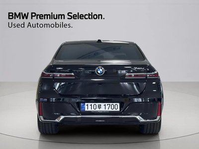2025 BMW 7 SERIES photo 3
