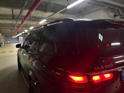 MERCEDES-BENZ GLS - 5