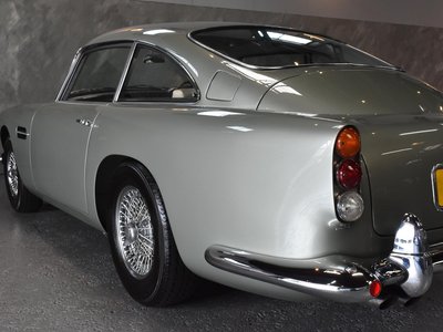 1963 Aston Martin DB4 thumbnail 16