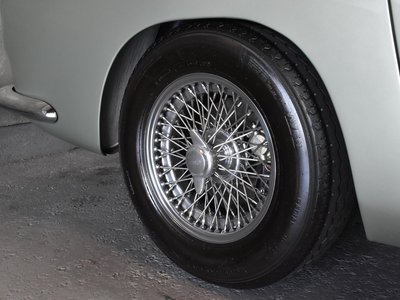 1963 Aston Martin DB4 thumbnail 13