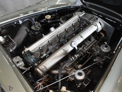 1963 Aston Martin DB4 thumbnail 28