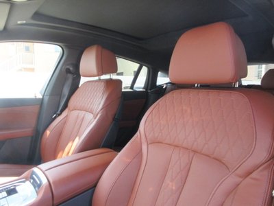 2026 BMW X6 thumbnail 36